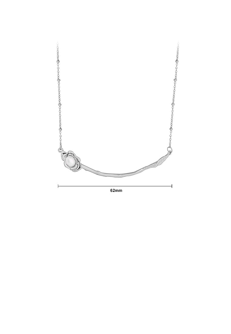 Fashion and Temperament 316L Stainless Steel Flower Imitation Pearl Necklace - Luxurious Look