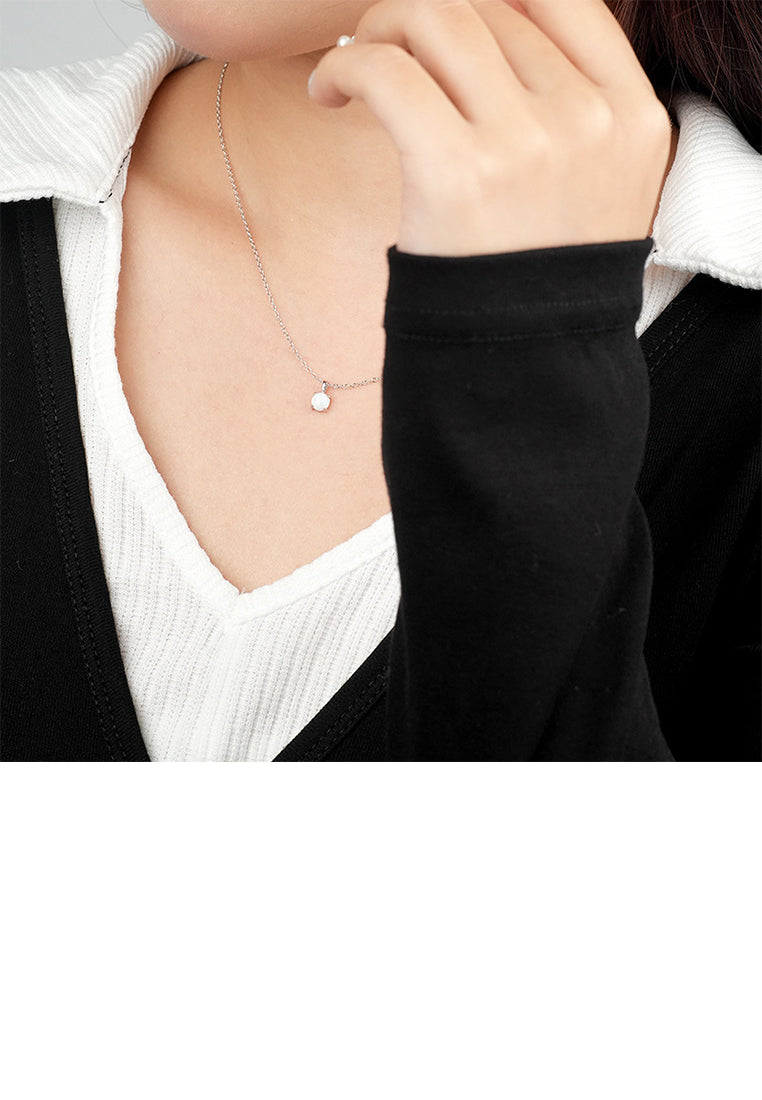 925 Sterling Silver Simple Fashion Geometric Round Opal Pendant with Necklace