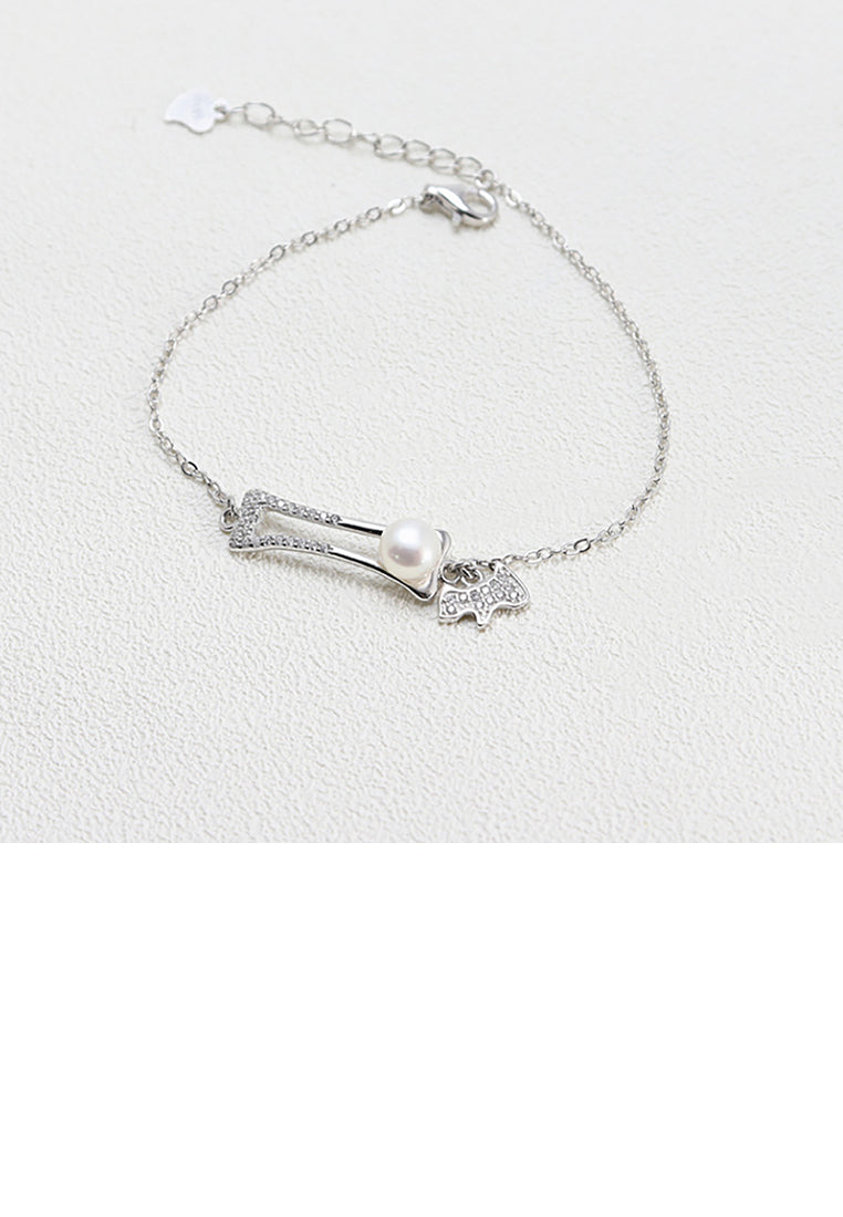 925 Sterling Silver Simple Creative Dog Bone Freshwater Pearl Bracelet with Cubic Zirconia - Luxurious Look