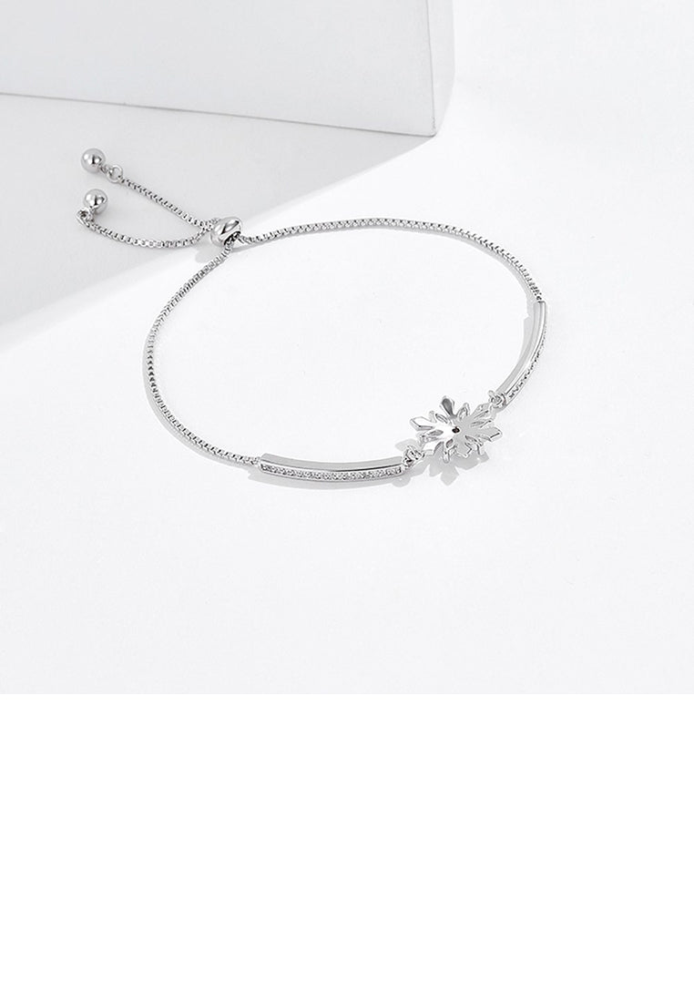 925 Sterling Silver Fashion Elegant Snowflake Bracelet with Cubic Zirconia - Luxurious Look