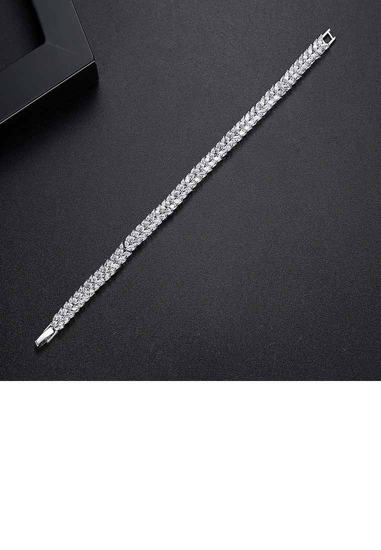 Fashion Bright Geometric Leaf Bracelet with Cubic Zirconia 17cm - Luxurious Look