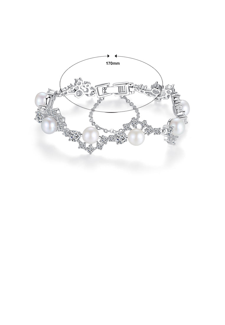 Fashion and Elegant Geometric Imitation Pearl Bracelet with Cubic Zirconia - Luxurious Look