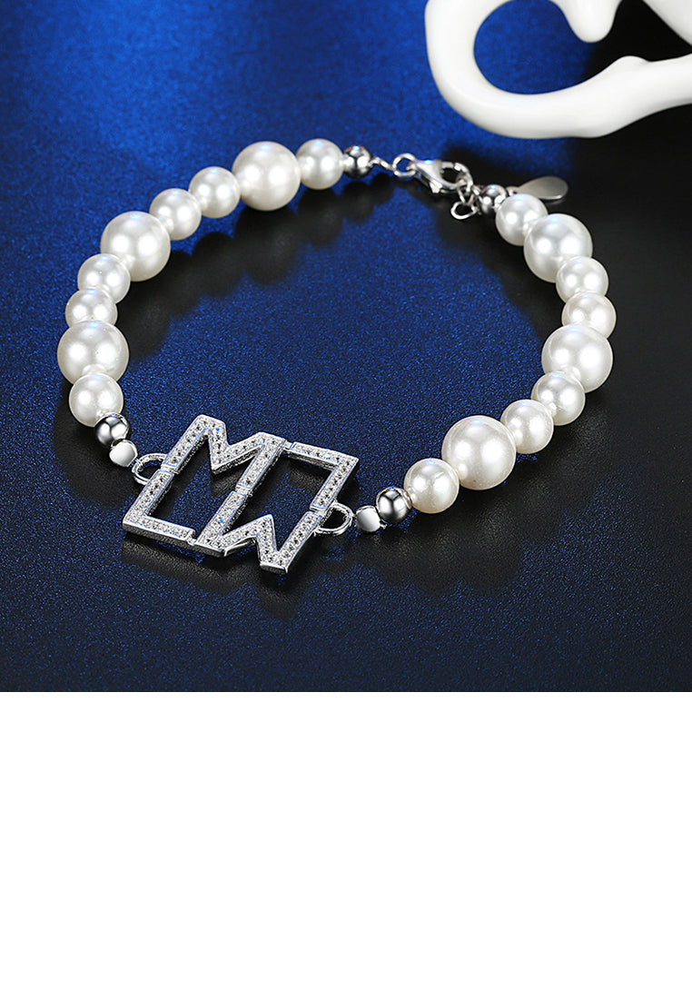 925 Sterling Silver Elegant Noble Fashion Cubic Zircon and Non Natural Pearl Bracelet - Luxurious Look