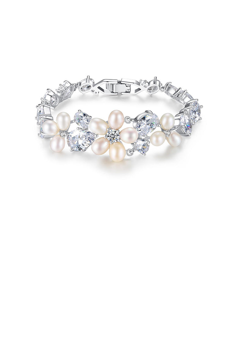 Fashion and Elegant Flower Imitation Pearl Bracelet with Cubic Zirconia - Luxurious Look