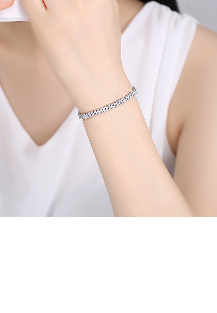 Simple Bright Geometric Rectangular Cubic Zirconia Bracelet 17cm - Luxurious Look