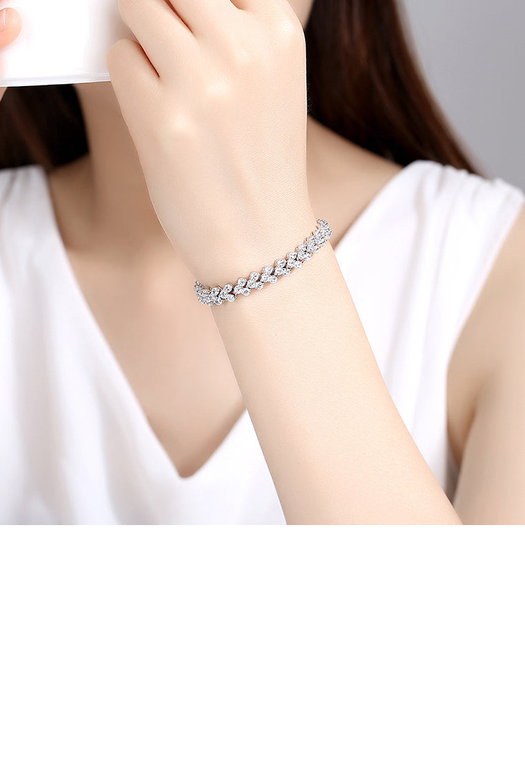 Simple Bright Geometric Bracelet with Cubic Zirconia - Luxurious Look