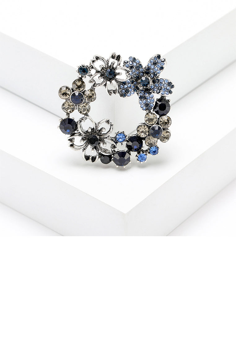 Fashion Elegant Hollow Flower Brooch with Cubic Zirconia - Luxurious Look