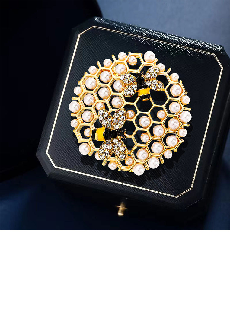Fashion and Elegant Plated Gold Bee Honeycomb Imitation Pearl Brooch with Cubic Zirconia - Luxurious Look