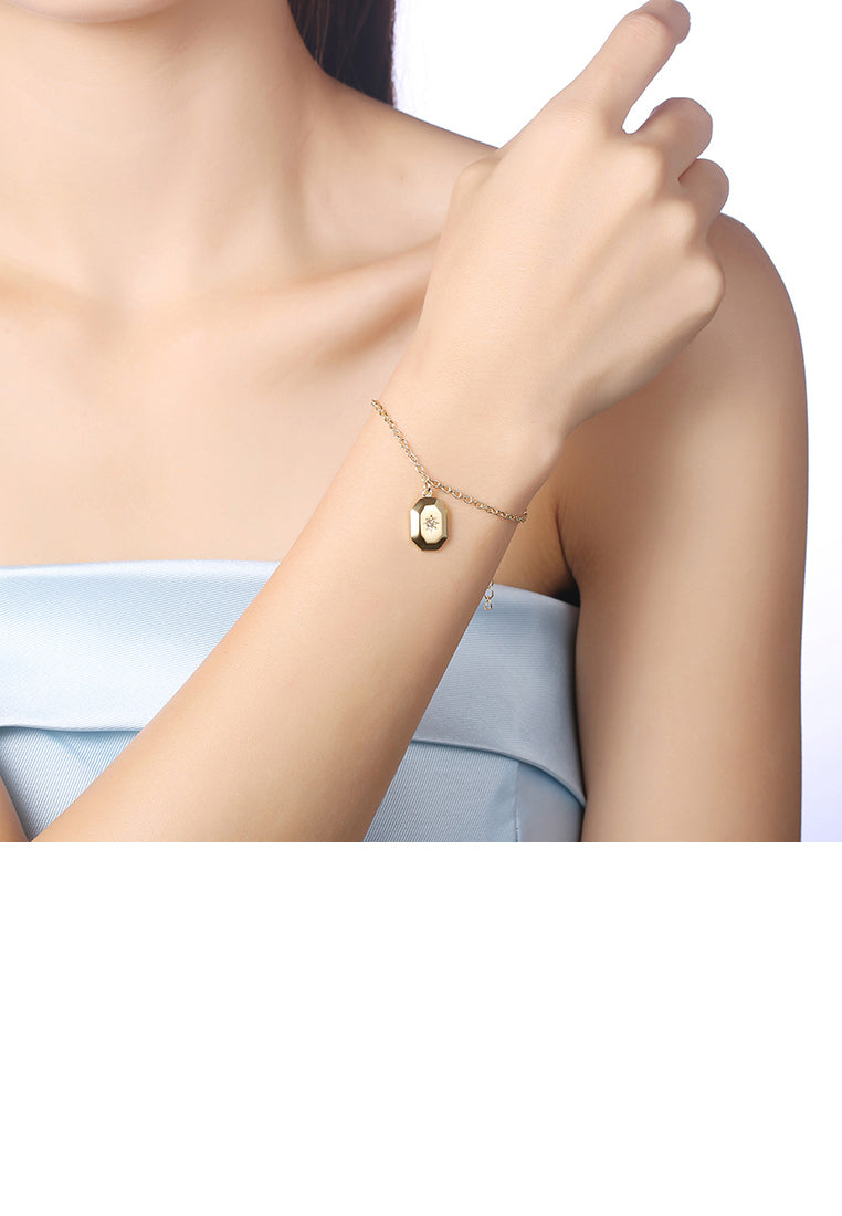 Fashion Simple Plated Gold Geometric Star Bracelet