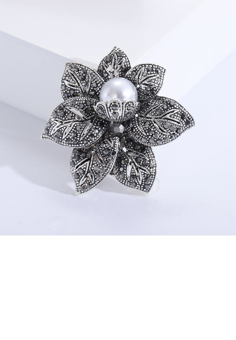Elegant Vintage Black Flower Imitation Pearl Brooch with Black Cubic Zirconia - Luxurious Look