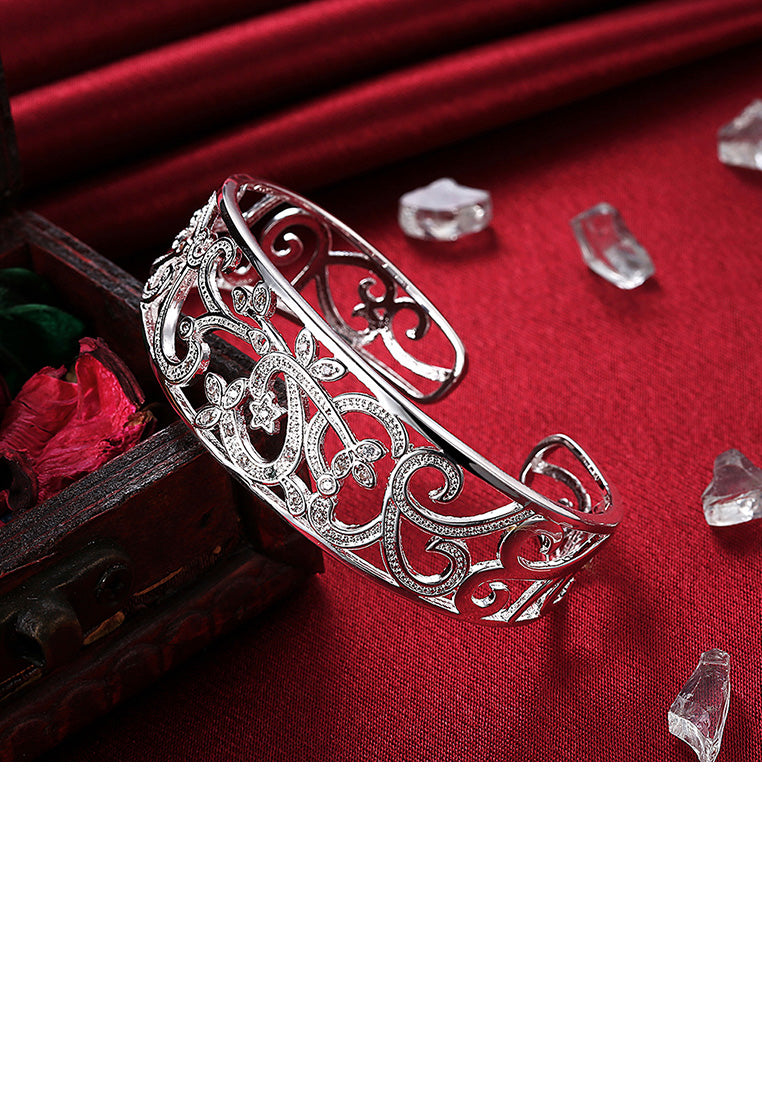 Fashion Elegant Hollow Pattern Cubic Zircon Bangle