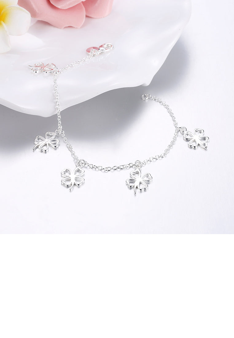 Simple Romantic Four-leafed Clover Bracelet