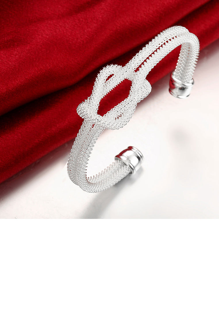 Fashion Elegant Open Knotted Mesh Bangle