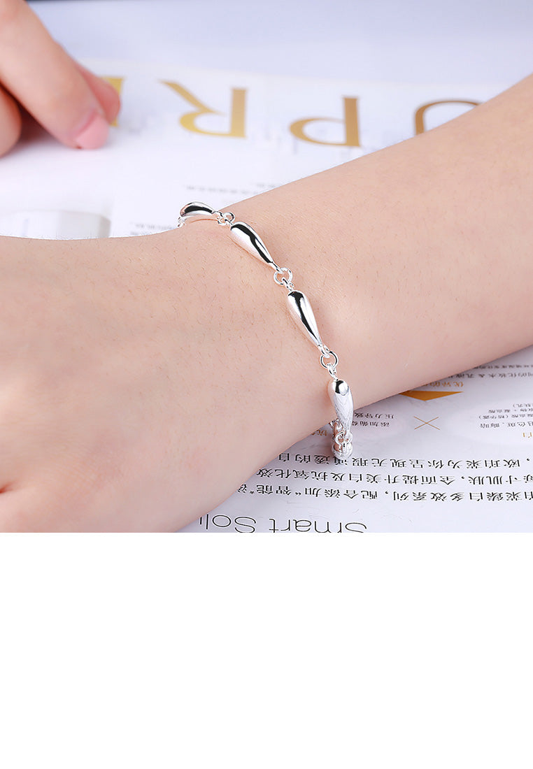 Simple and Fashion Water Drop-shaped Bracelet