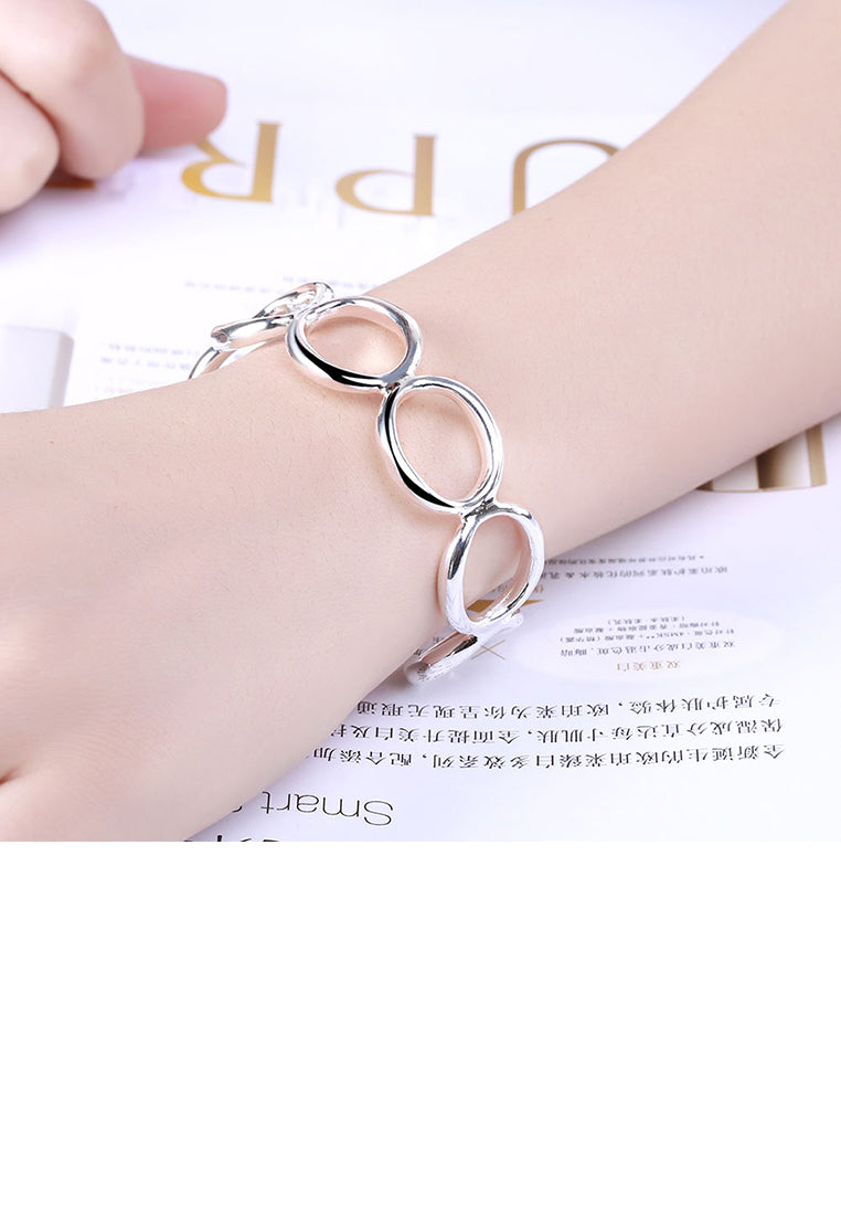 Simple Geometric Circle Bracelet