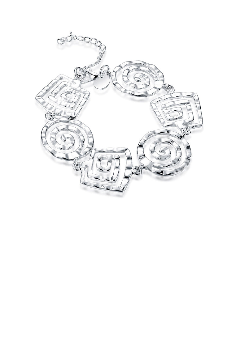 Simple Geometric Thread Bracelet