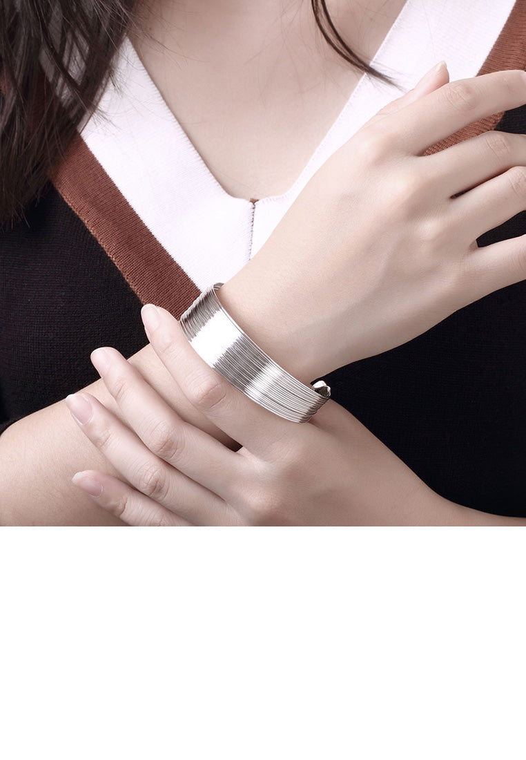 Fashion Exaggerated Line Wide Bangle