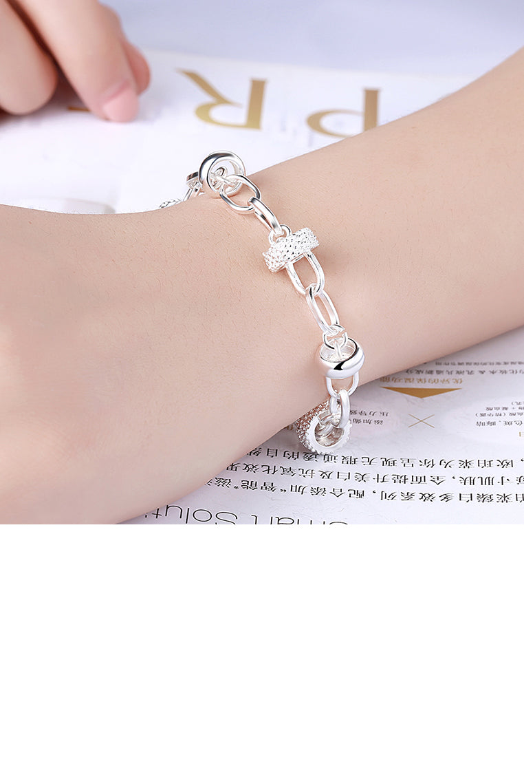 Elegant Heart Bracelet