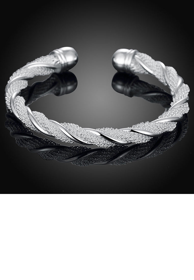 Simple and Fashion Geometric Twisted Rope Bangle
