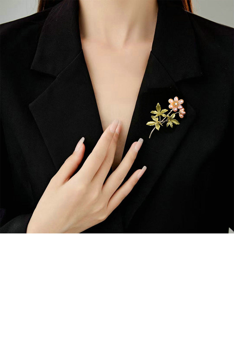 Fashion and Elegant Plated Gold Enamel Flower Imitation Pearl Brooch with Cubic Zirconia - Luxurious Look