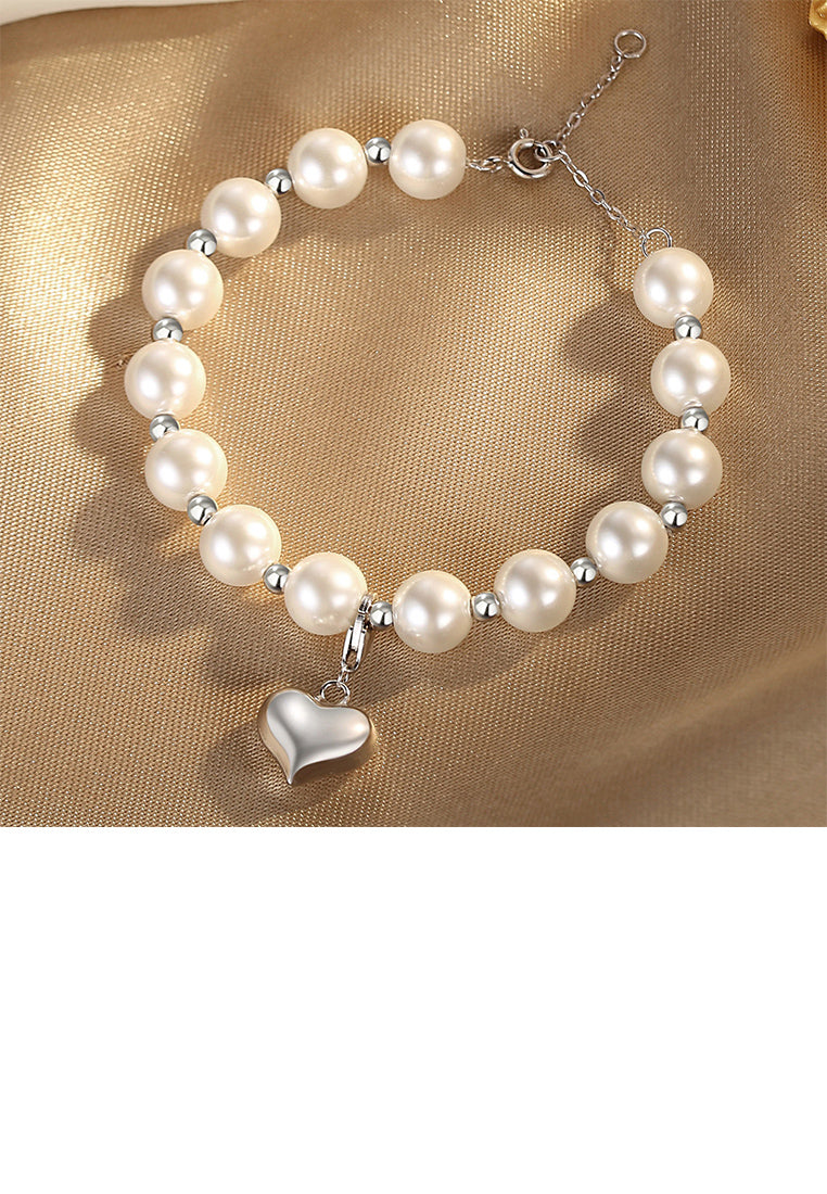 925 Sterling Silver Fashion and Elegant Heart-shaped Imitation Pearl Beaded Bracelet - Luxurious Look