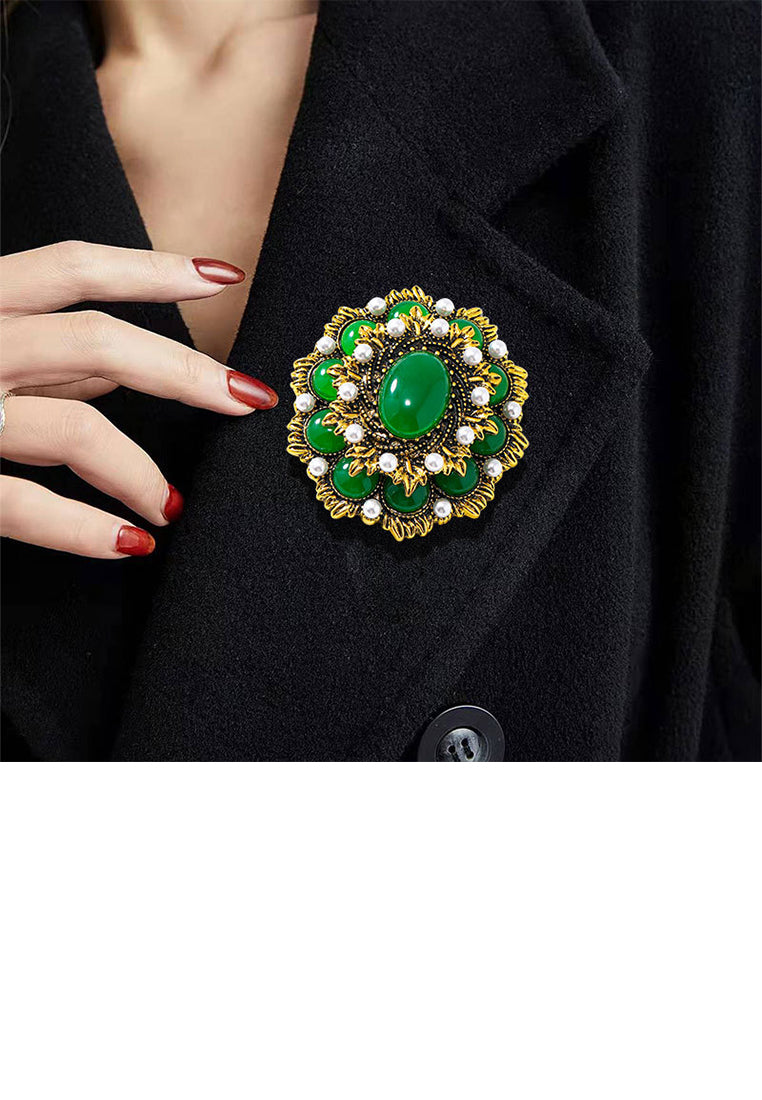 Elegant Vintage Plated Gold Palace Flower Brooch with Imitation Pearls