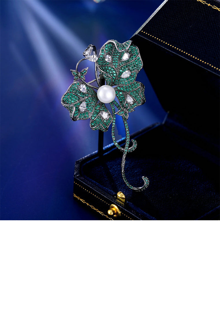 Fashion and Elegant Plated Black Butterfly Imitation Pearl Brooch with Green Cubic Zirconia - Luxurious Look
