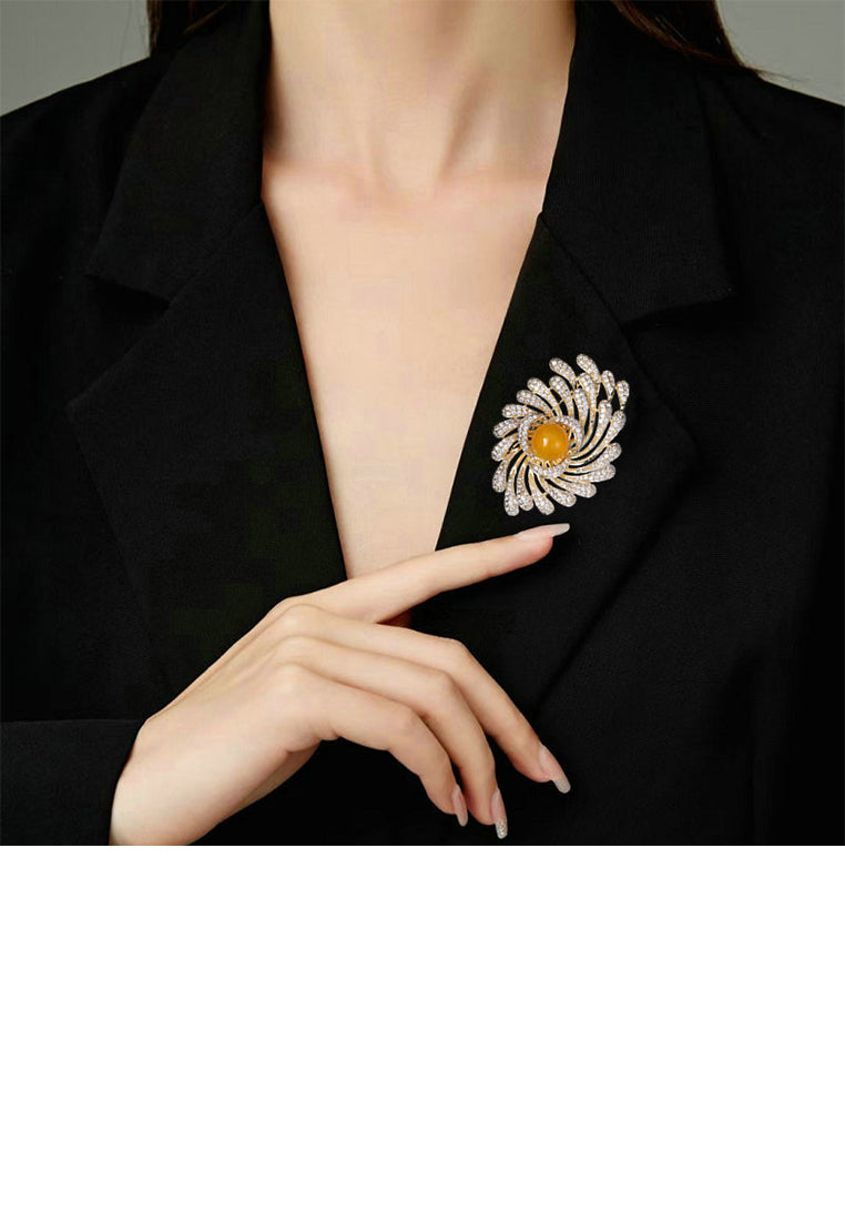 Elegant Brilliant Plated Gold Flower Imitation Pearl Brooch with Cubic Zirconia - Luxurious Look