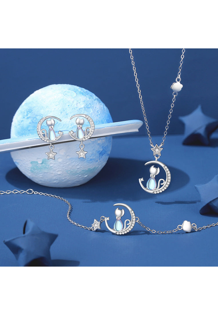 925 Sterling Silver Fashion Cute Cat Moon Moonstone Bracelet with Cubic Zirconia - Luxurious Look