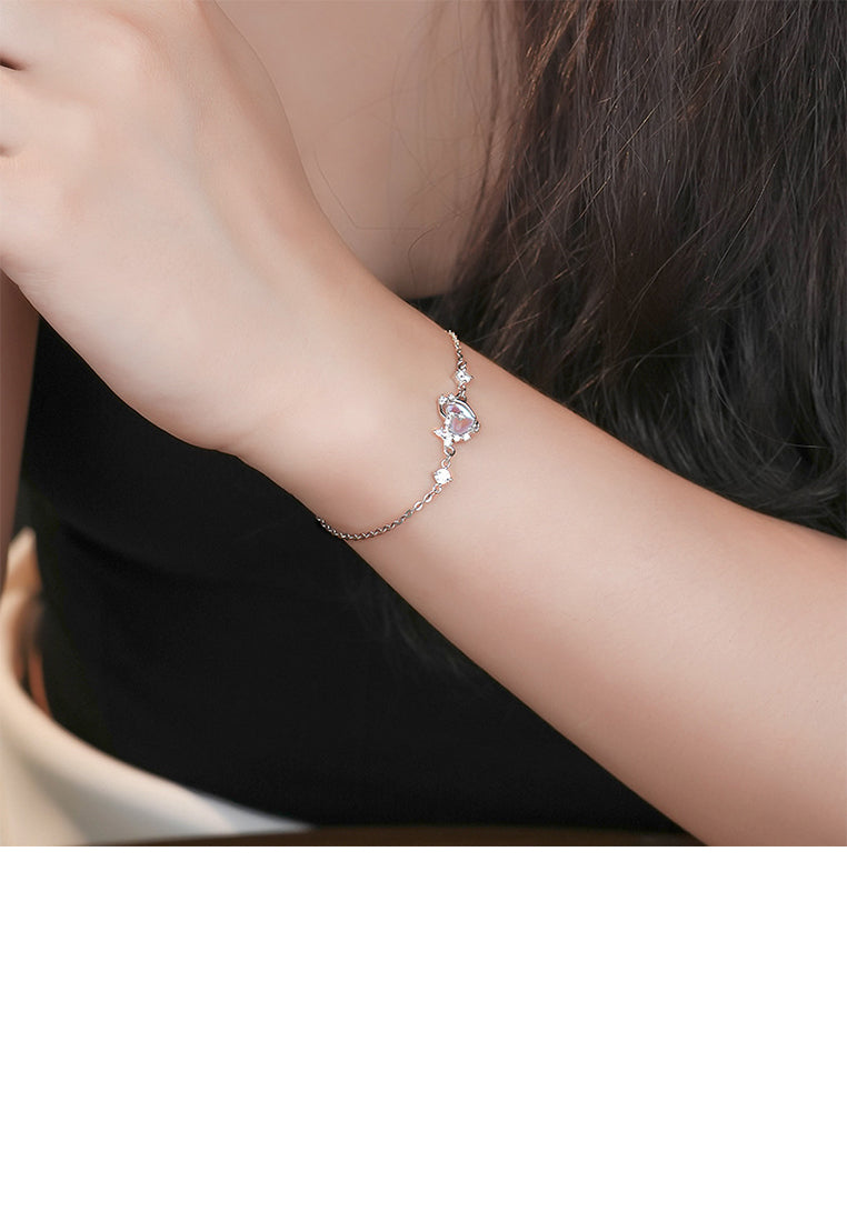 925 Sterling Silver Fashion Romantic Heart Shape Moonstone Bracelet with Cubic Zirconia - Luxurious Look