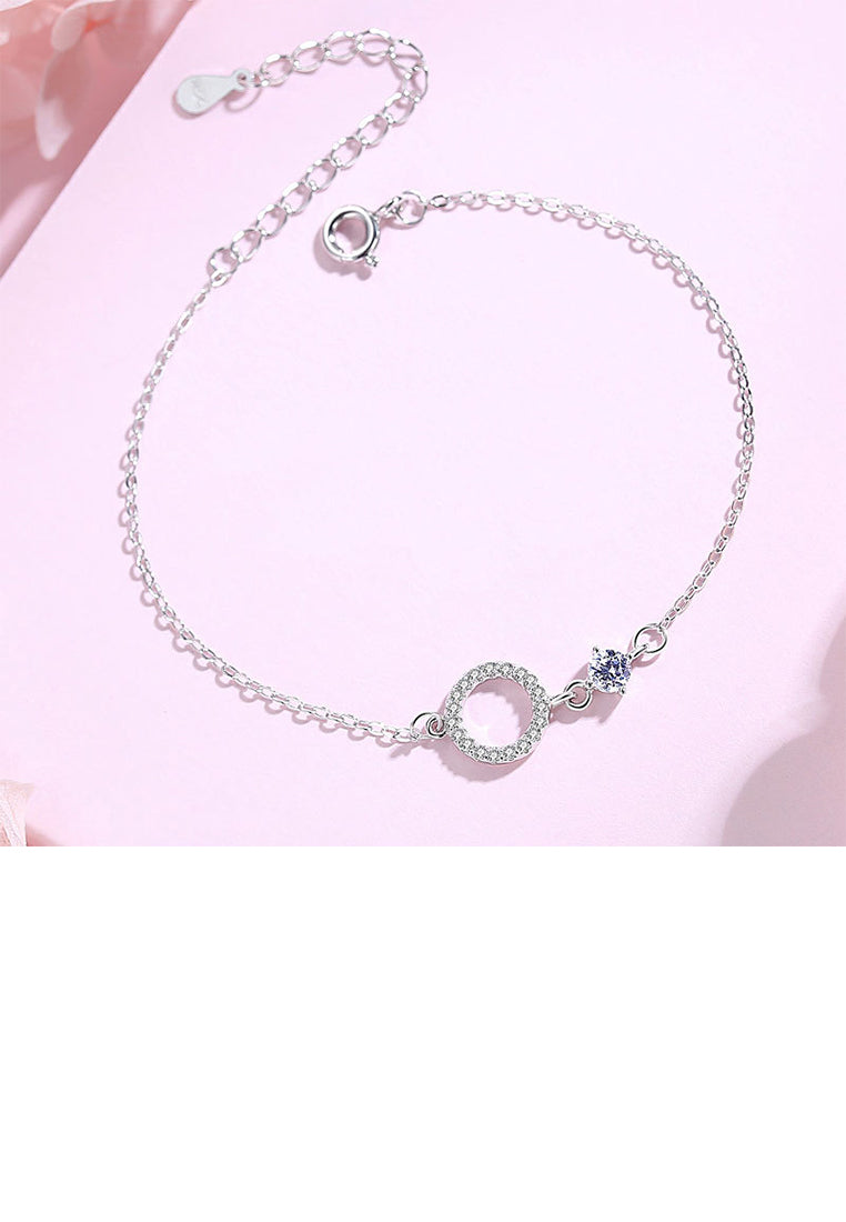 925 Sterling Silver Simple Fashion Geometric Circle Bracelet with Cubic Zirconia - Luxurious Look