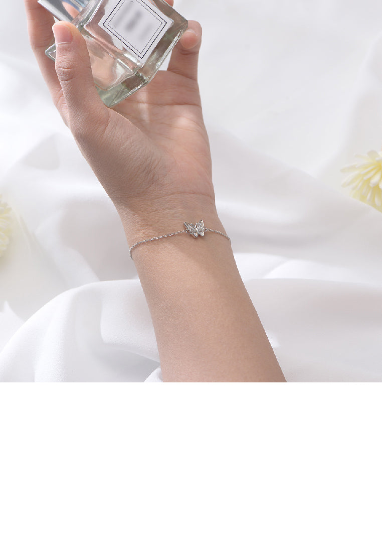 925 Sterling Silver Fashion Simple Butterfly Bracelet with Cubic Zirconia - Luxurious Look