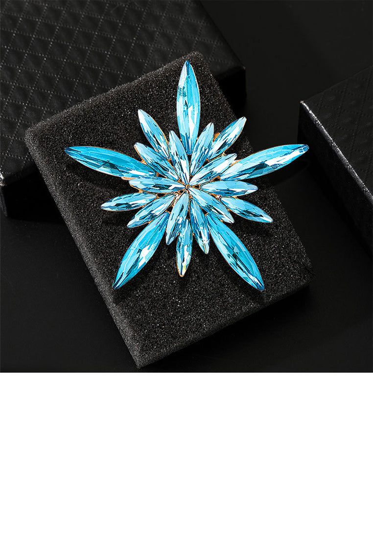 Fashion Brilliant Plated Gold Snowflake Brooch with Blue Cubic Zirconia - Luxurious Look