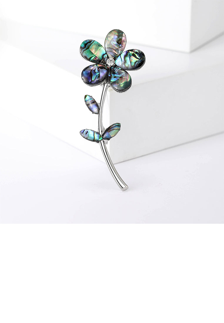 Fashion Simple Flower Shell Brooch with Cubic Zirconia - Luxurious Look