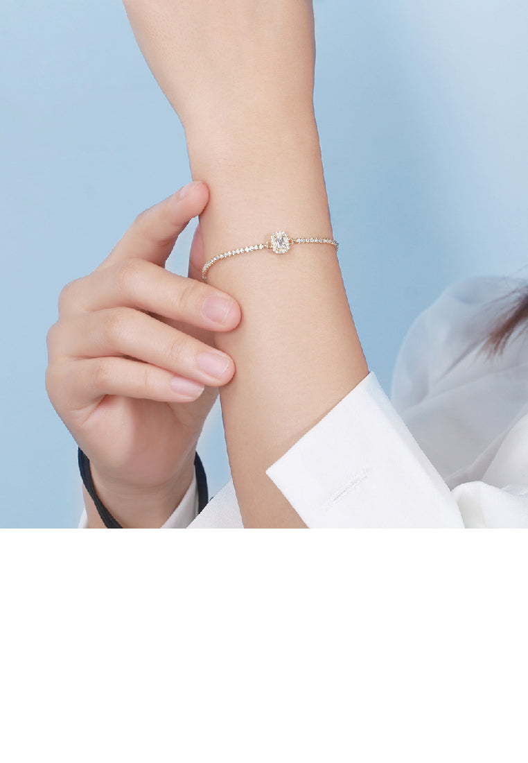 925 Sterling Silver Plated Gold Fashion Bright Geometric Square Chain Bracelet with Cubic Zirconia - Luxurious Look