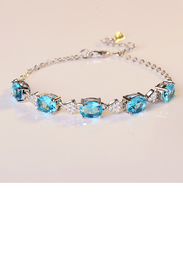 Fashion Brilliant Blue Cat Bracelet with Cubic Zirconia - Luxurious Look