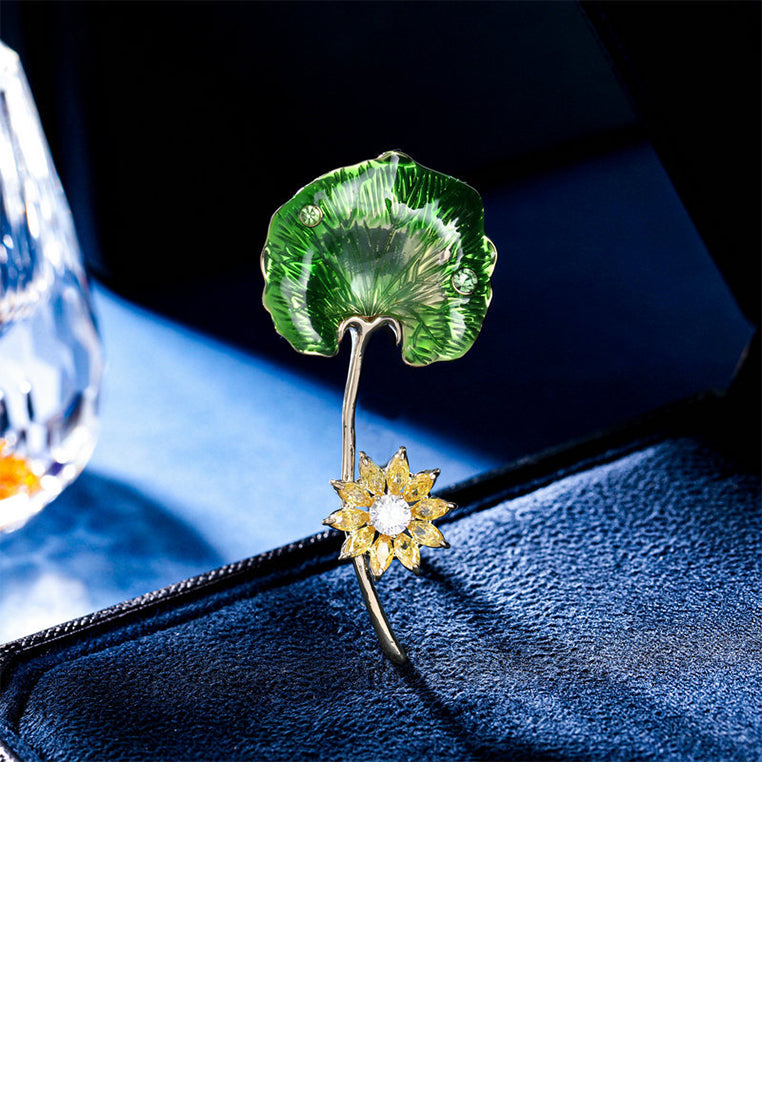 Fashion and Simple Plated Gold Enamel Green Ginkgo Leaf Brooch with Cubic Zirconia - Luxurious Look
