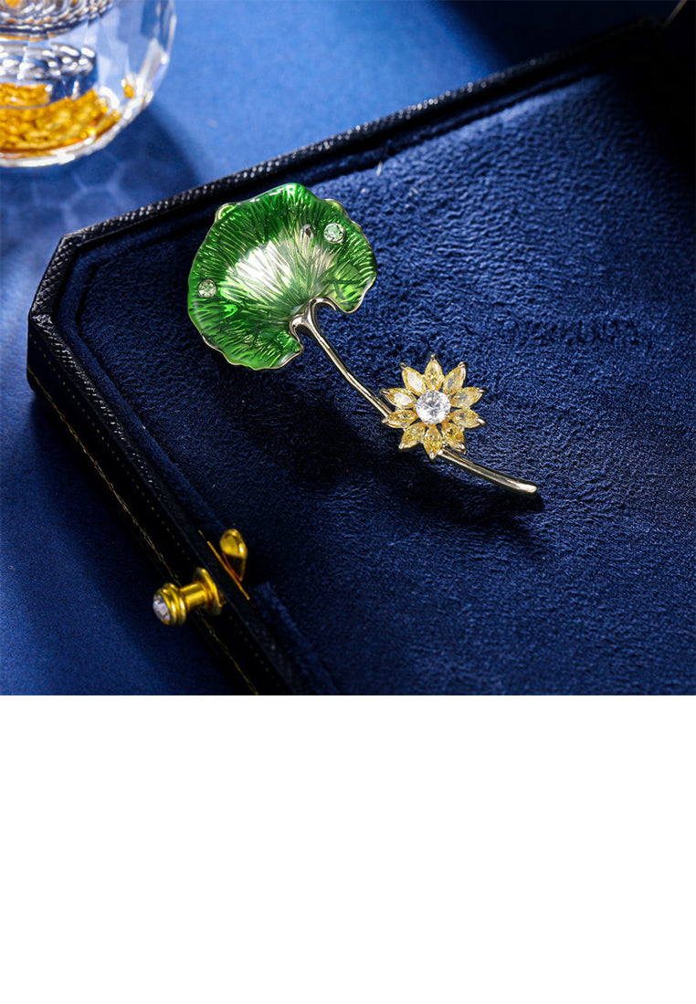 Fashion and Simple Plated Gold Enamel Green Ginkgo Leaf Brooch with Cubic Zirconia - Luxurious Look