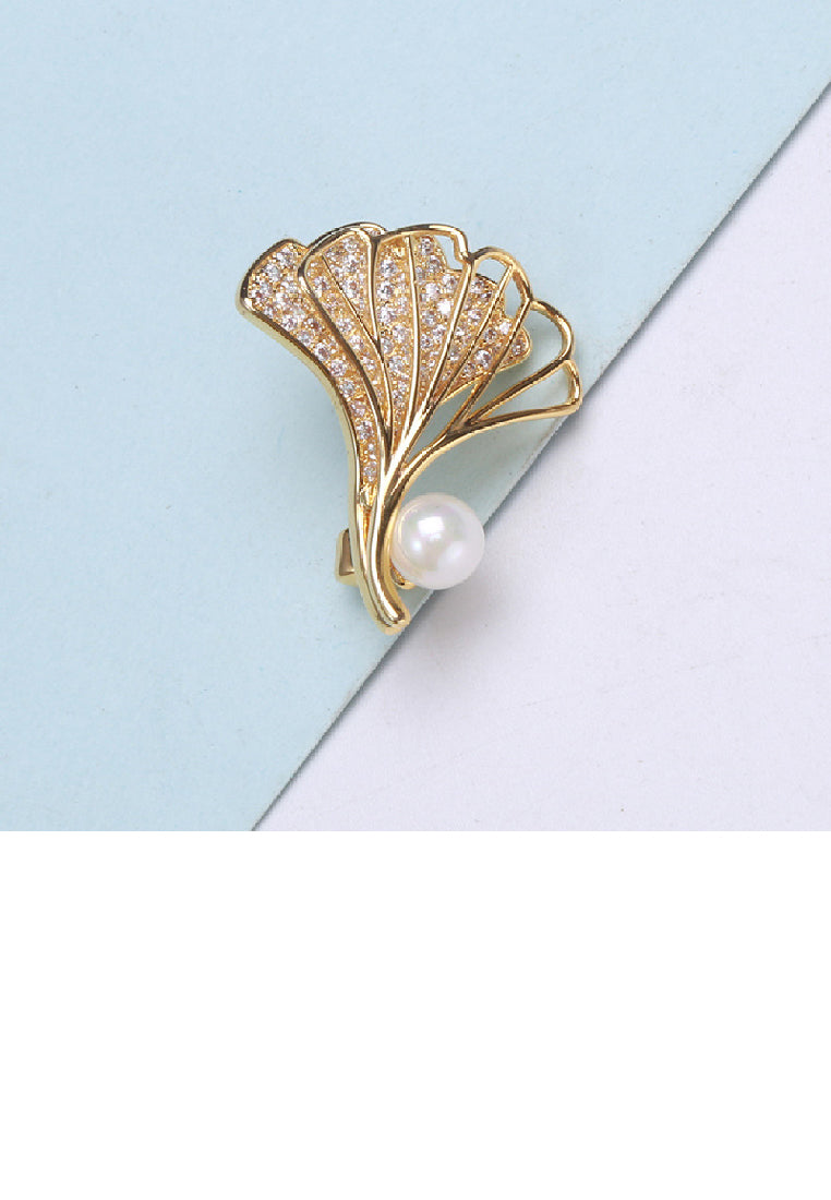 Fashion and Elegant Plated Gold Ginkgo Leaf Imitation Pearl Brooch with Cubic Zirconia - Luxurious Look
