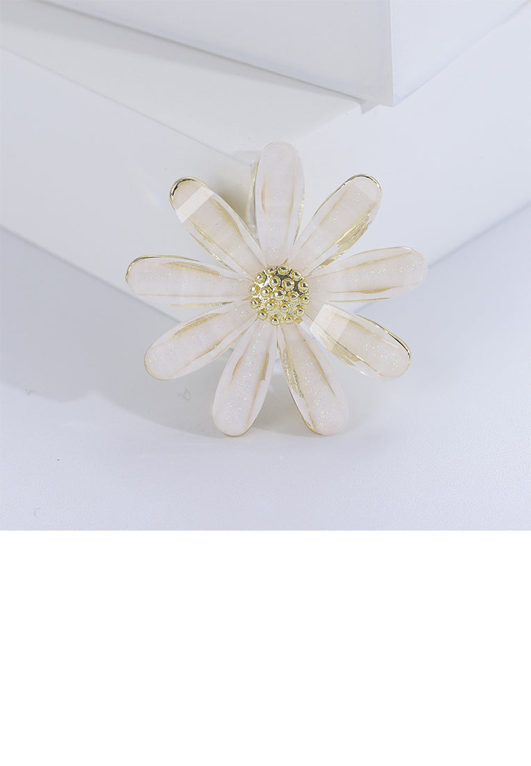Simple Fashion Plated Gold Flower Brooch