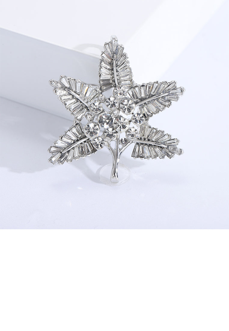 Fashion Brilliant Maple Leaf Brooch with Cubic Zirconia - Luxurious Look