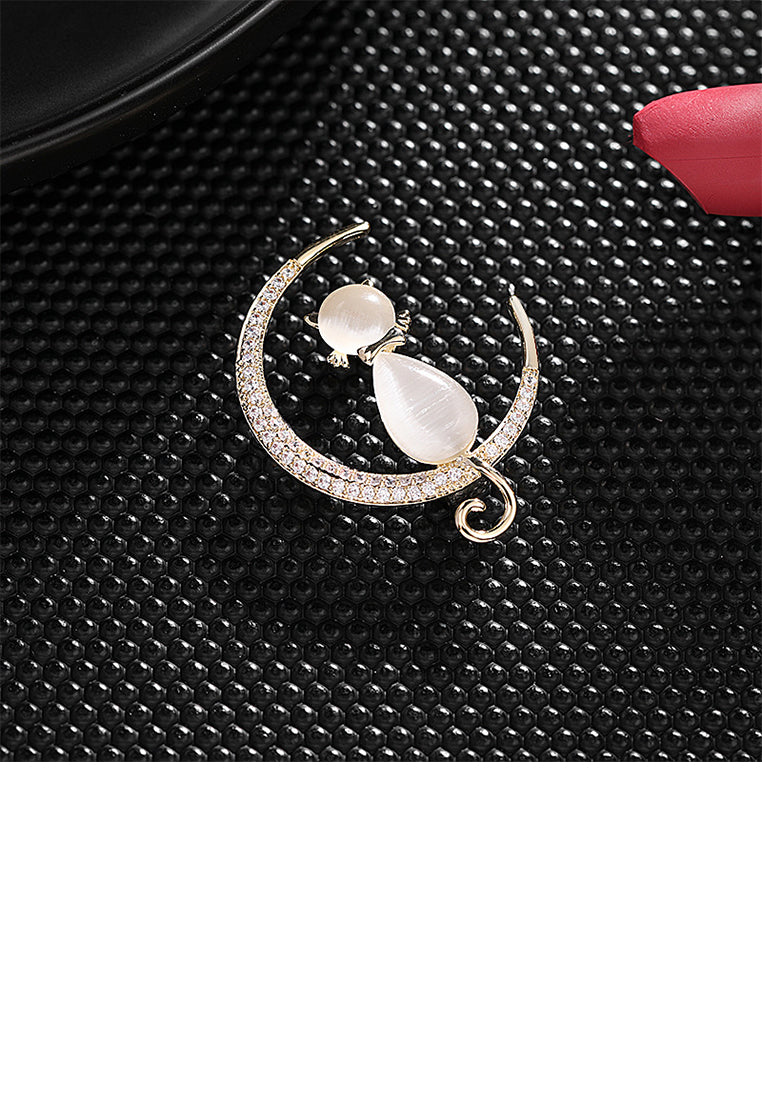 Fashion Simple Plated Gold Cat Imitation Opal Moon Brooch with Cubic Zirconia - Luxurious Look
