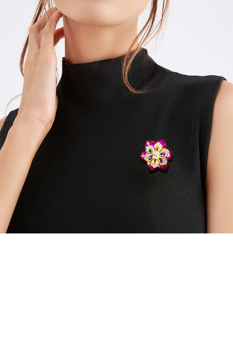 Fashion Brilliant Red Snowflake Brooch with Cubic Zirconia - Luxurious Look - Vibrant Color