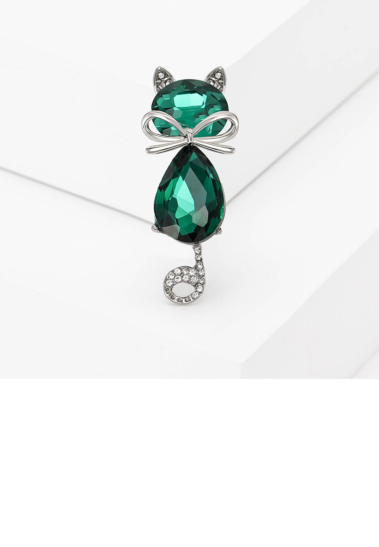 Simple and Cute Cat Brooch with Green Cubic Zirconia - Luxurious Look