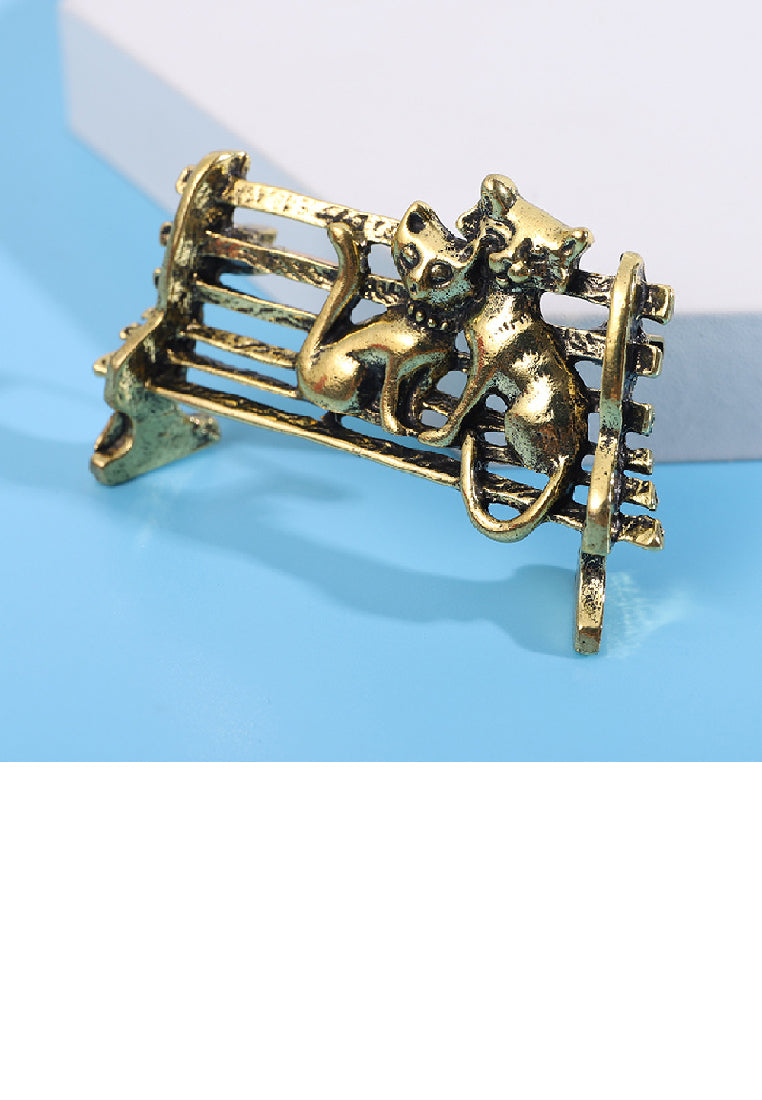 Creative Vintage Plated Gold Cat Bench Brooch