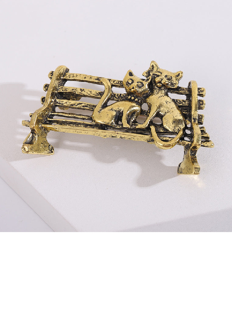 Creative Vintage Plated Gold Cat Bench Brooch