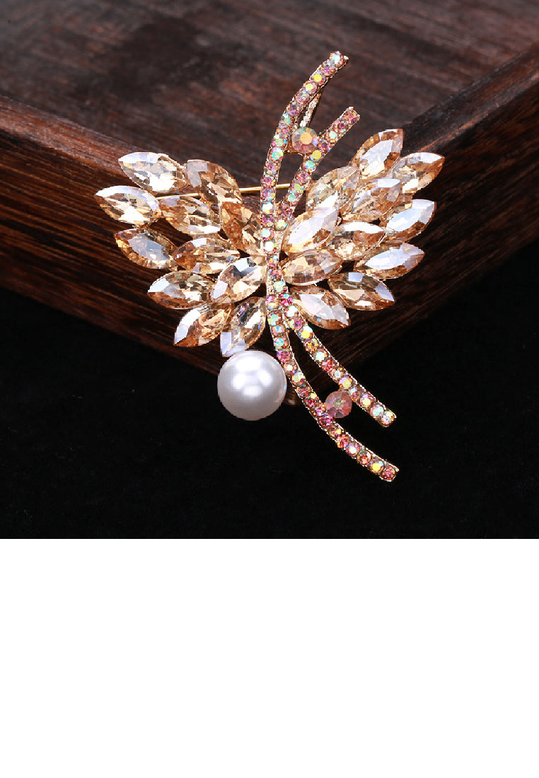 Fashion Brilliant Plated Gold Butterfly Shaped Imitation Pearl Brooch with Champagne Cubic Zirconia - Luxurious Look