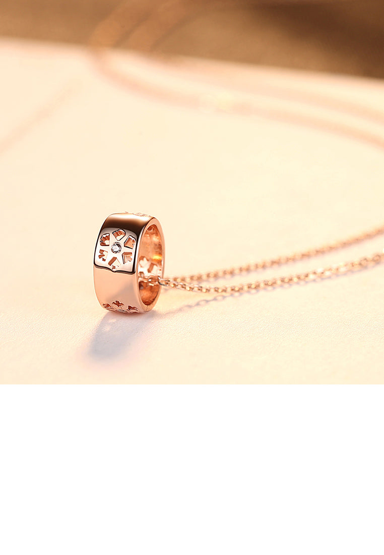 925 Sterling Silver Plated Rose Gold Simple Fashion Ring Flower Pendant with Cubic Zirconia and Necklace - Luxurious Look