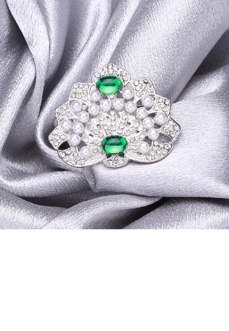 Fashion and Elegant Crown Imitation Pearl Brooch with Cubic Zirconia - Luxurious Look