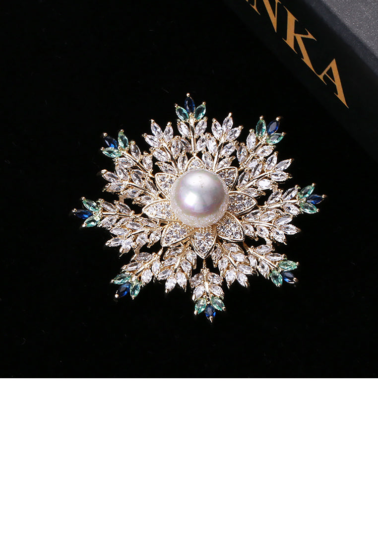 Fashion Bright Plated Gold Snowflake Imitation Pearl Brooch with Green Cubic Zirconia - Luxurious Look
